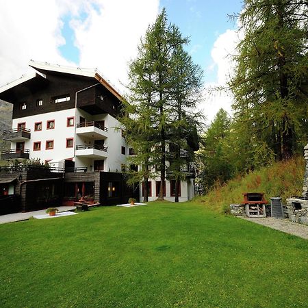 Contemporary Apartment in Breuil-Cervinia near Ski Area Exterior foto