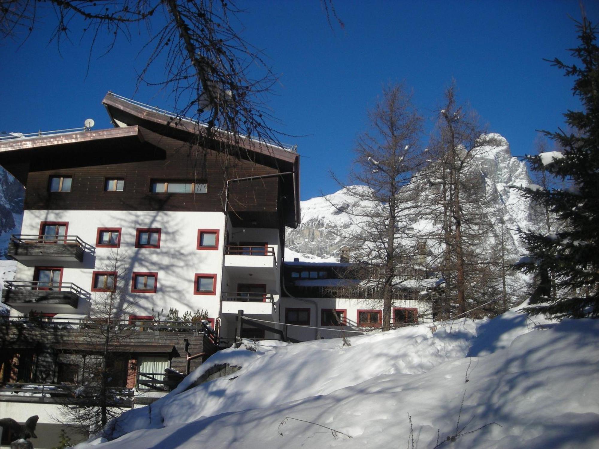Contemporary Apartment in Breuil-Cervinia near Ski Area Exterior foto