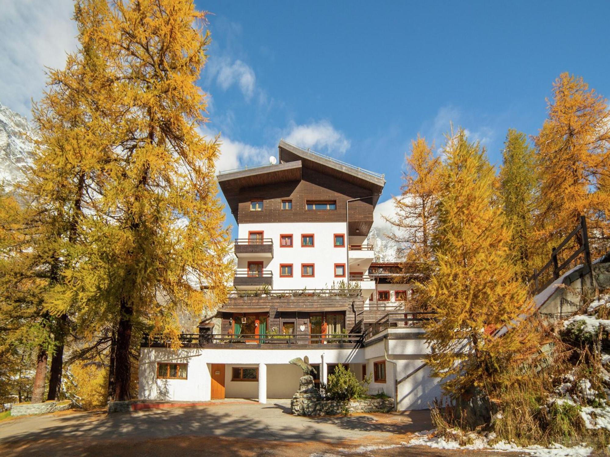 Contemporary Apartment in Breuil-Cervinia near Ski Area Exterior foto